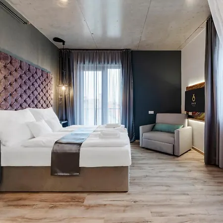 Onyx Luxury 4* Budapest