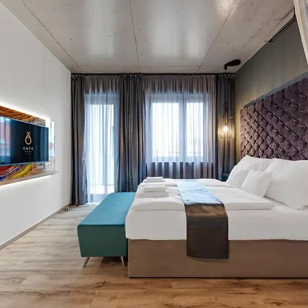 호텔 Onyx Luxury 4*