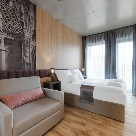 Отель Onyx Luxury 4*