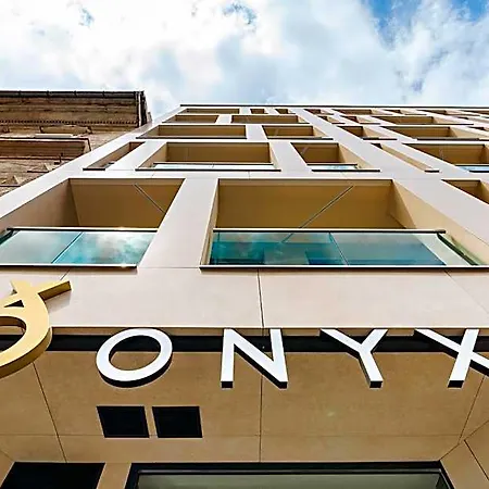 Onyx Luxury 4*