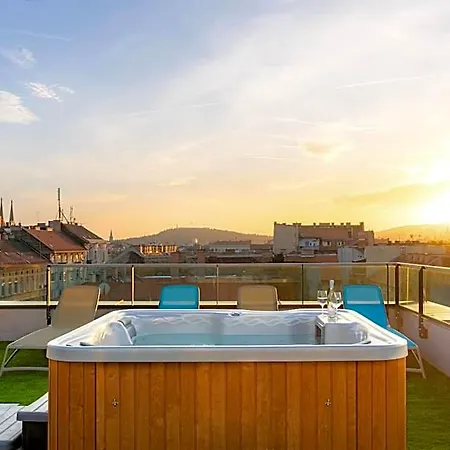 Onyx Luxury Szálloda 4*